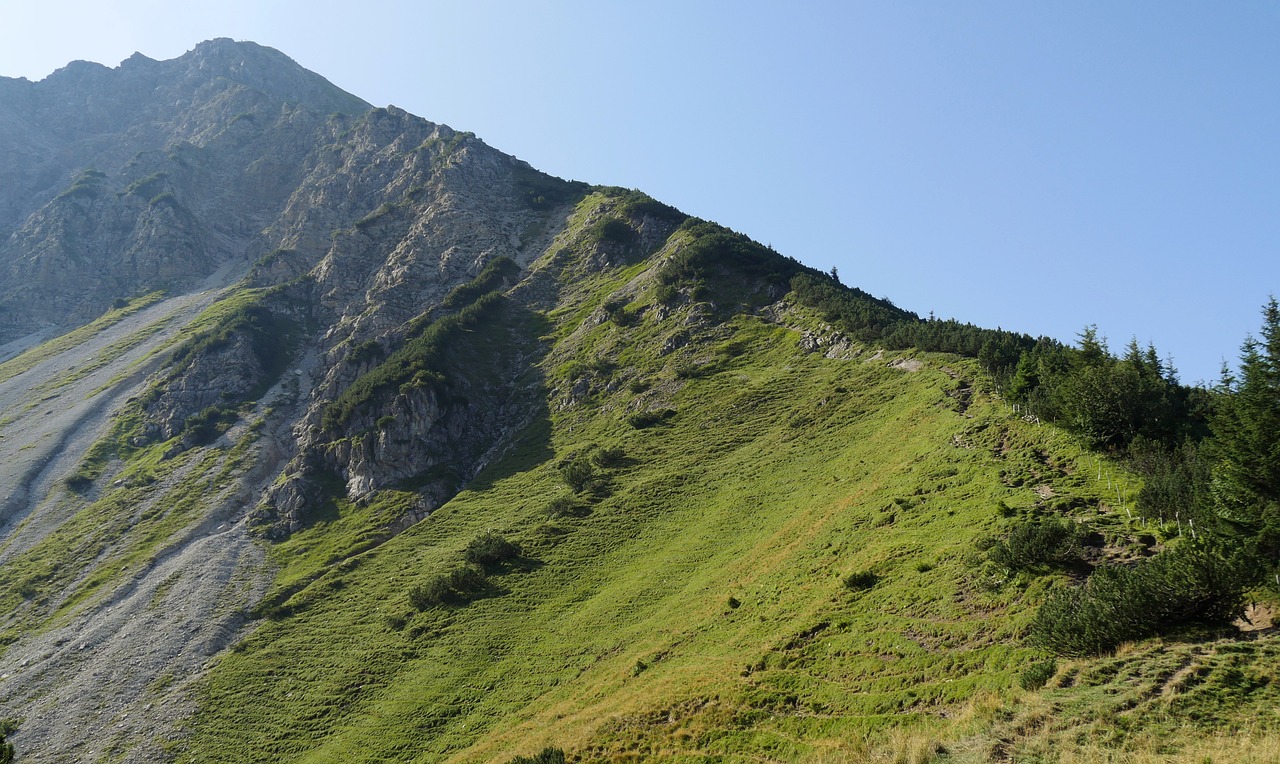 The Best Backpacking Routes in the Blue Ridge Mountains